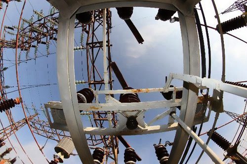 高壓電纜中置式高壓開關柜